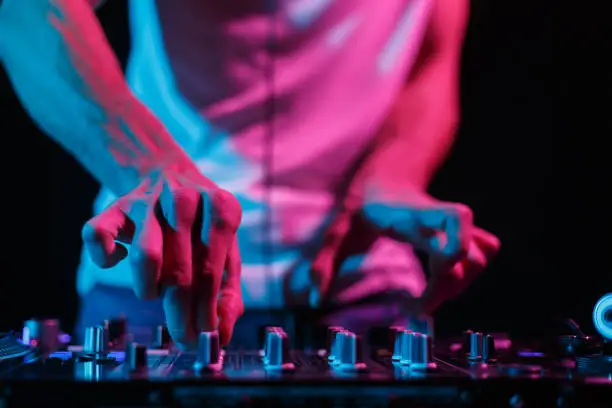 scene-applications-of-producer-tag-makers-for-dj